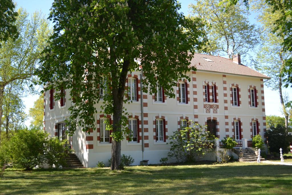 Les Chambres D'Hotes Du Domaine De Lugazaut Vielle-Soubiran Esterno foto